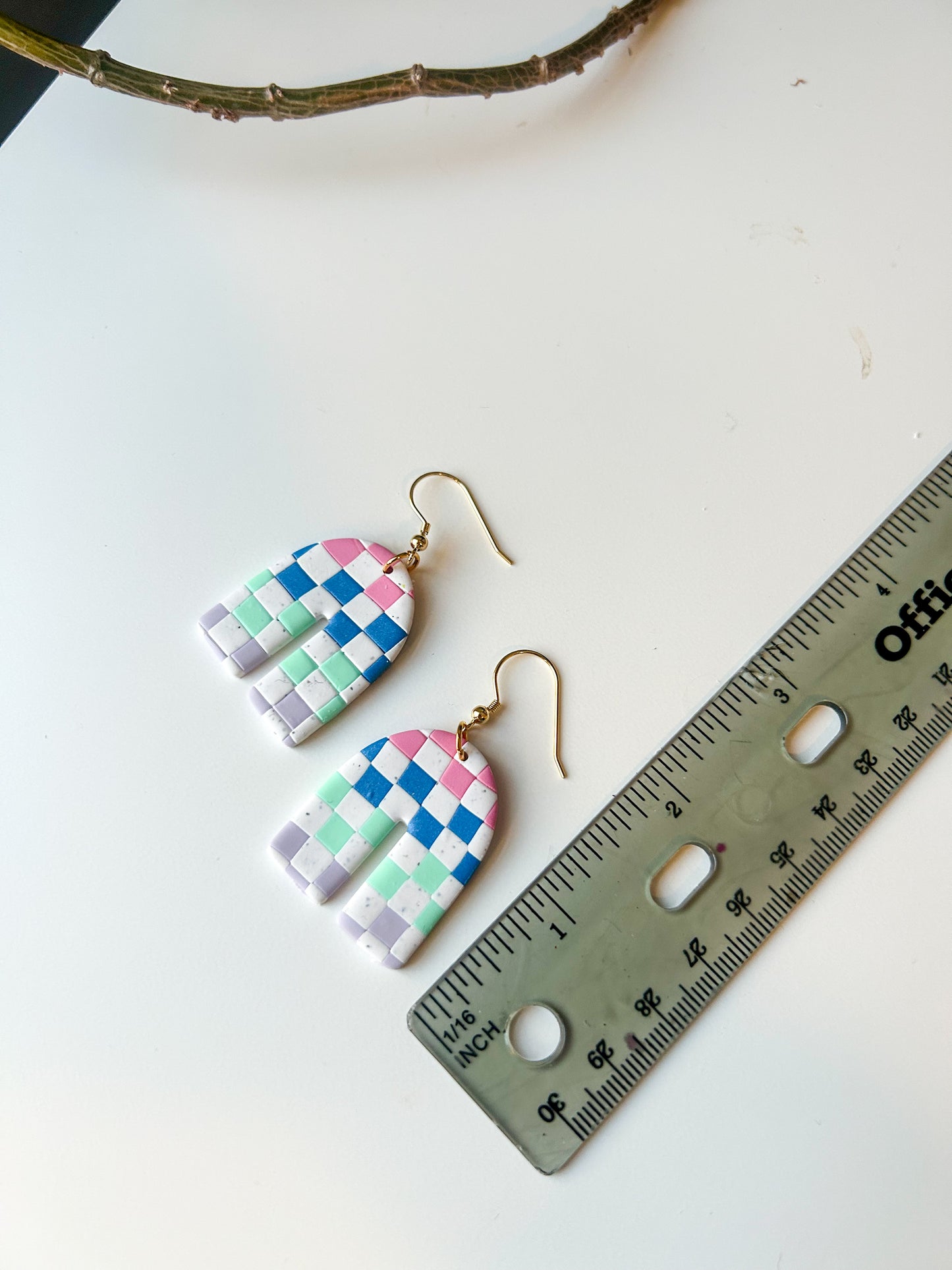 Rainbow Checker Arches
