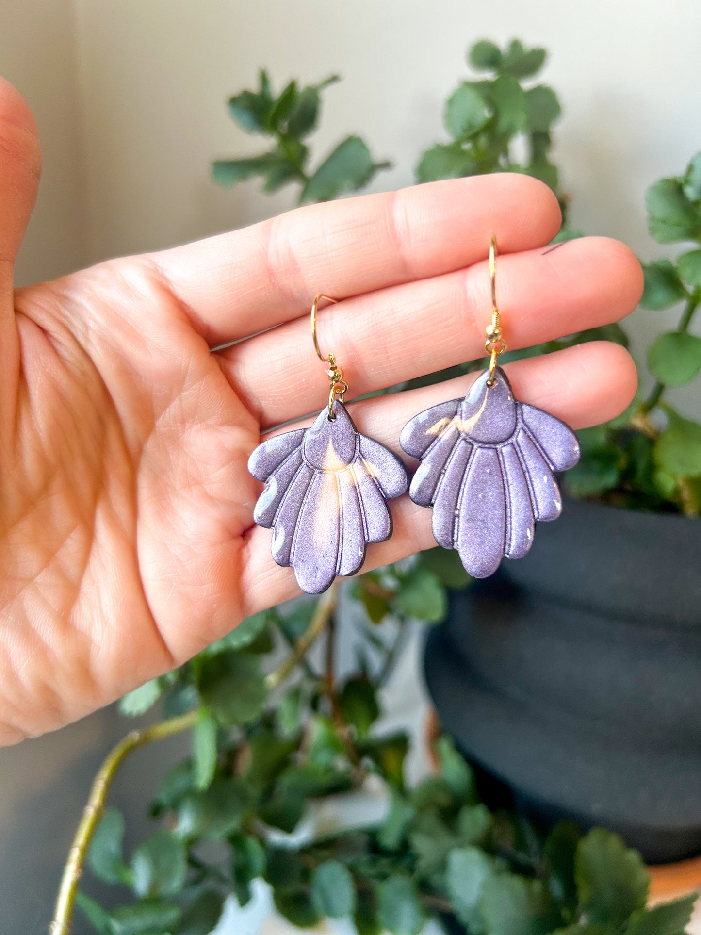 Mica Powder Scallop Dangles