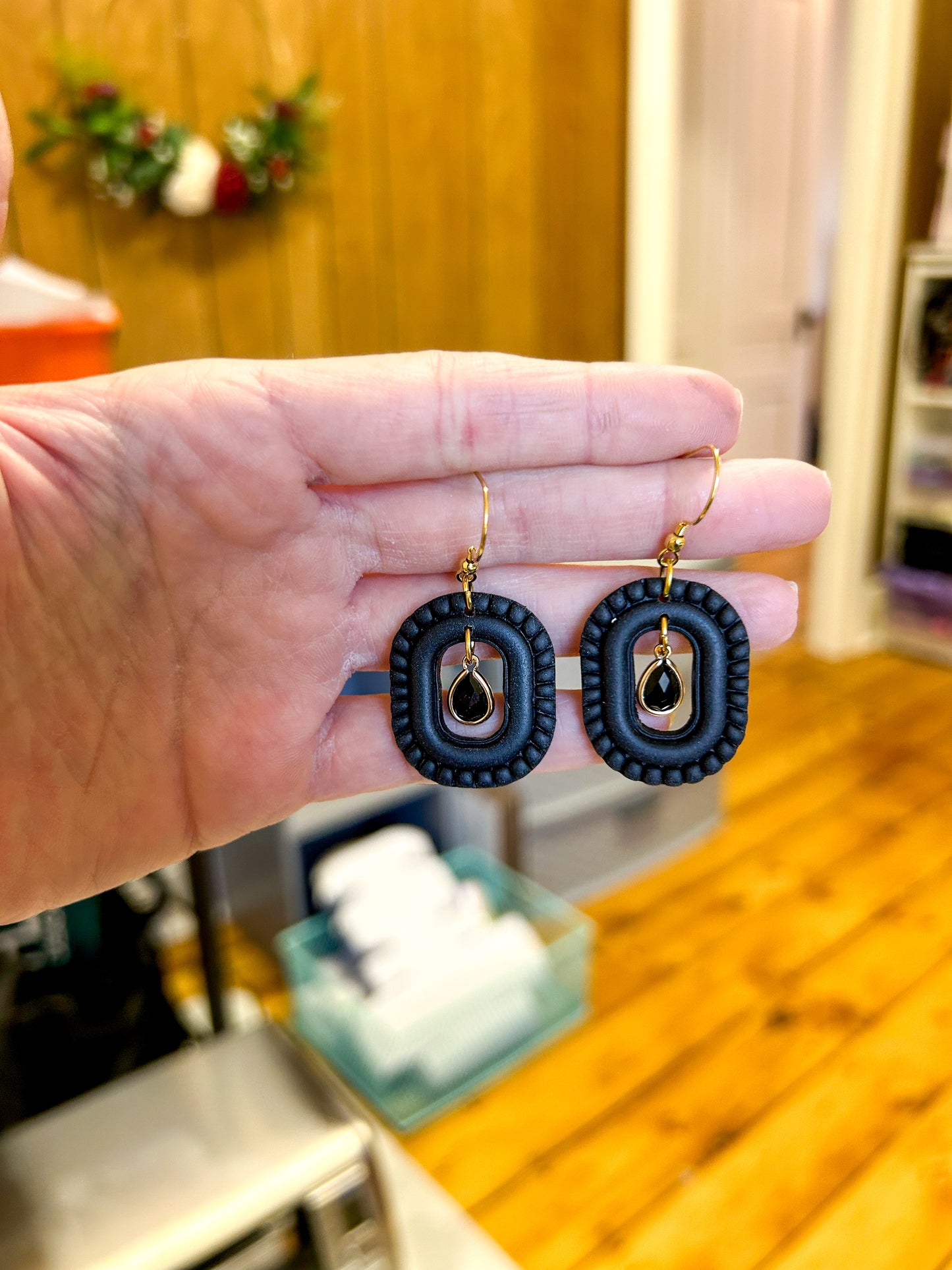 Scallop Frame Cutout Dangles