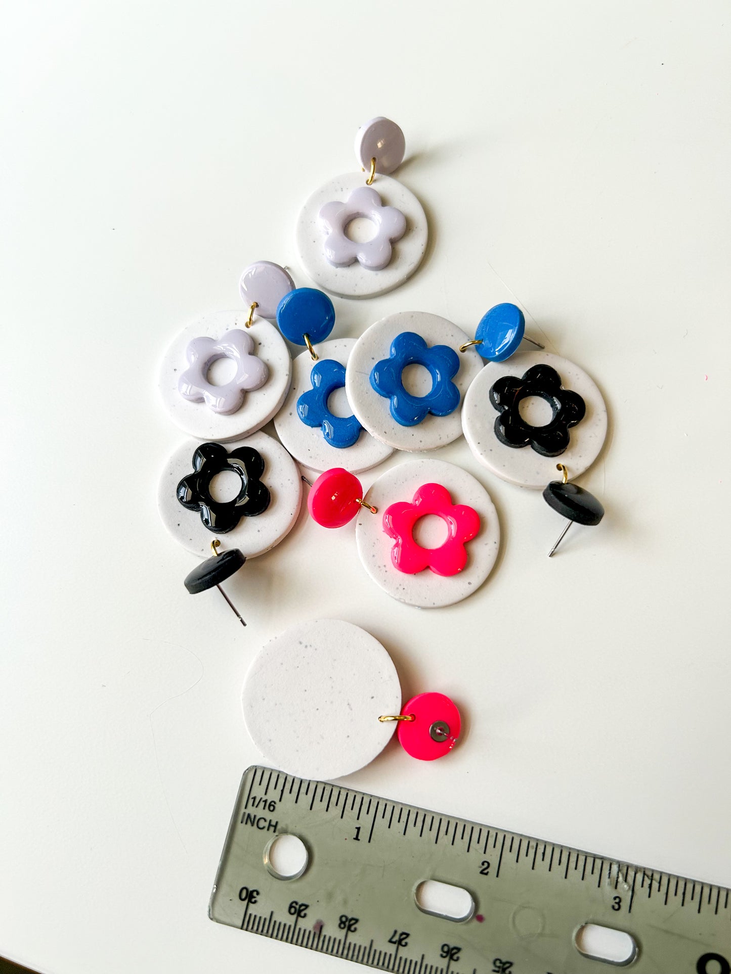 Flower Circle Pendant Dangles
