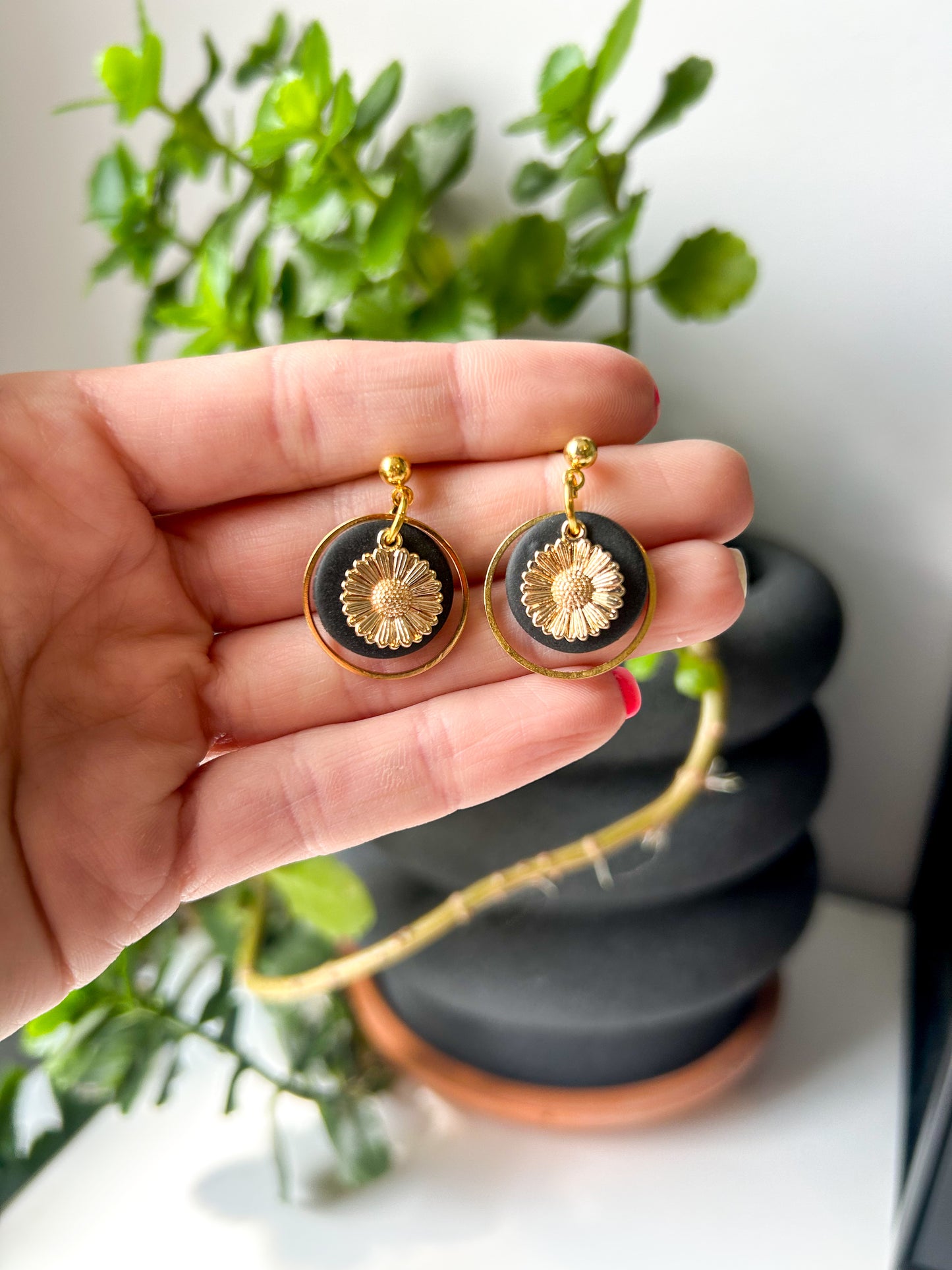 Daisy Charm Mini Dangles