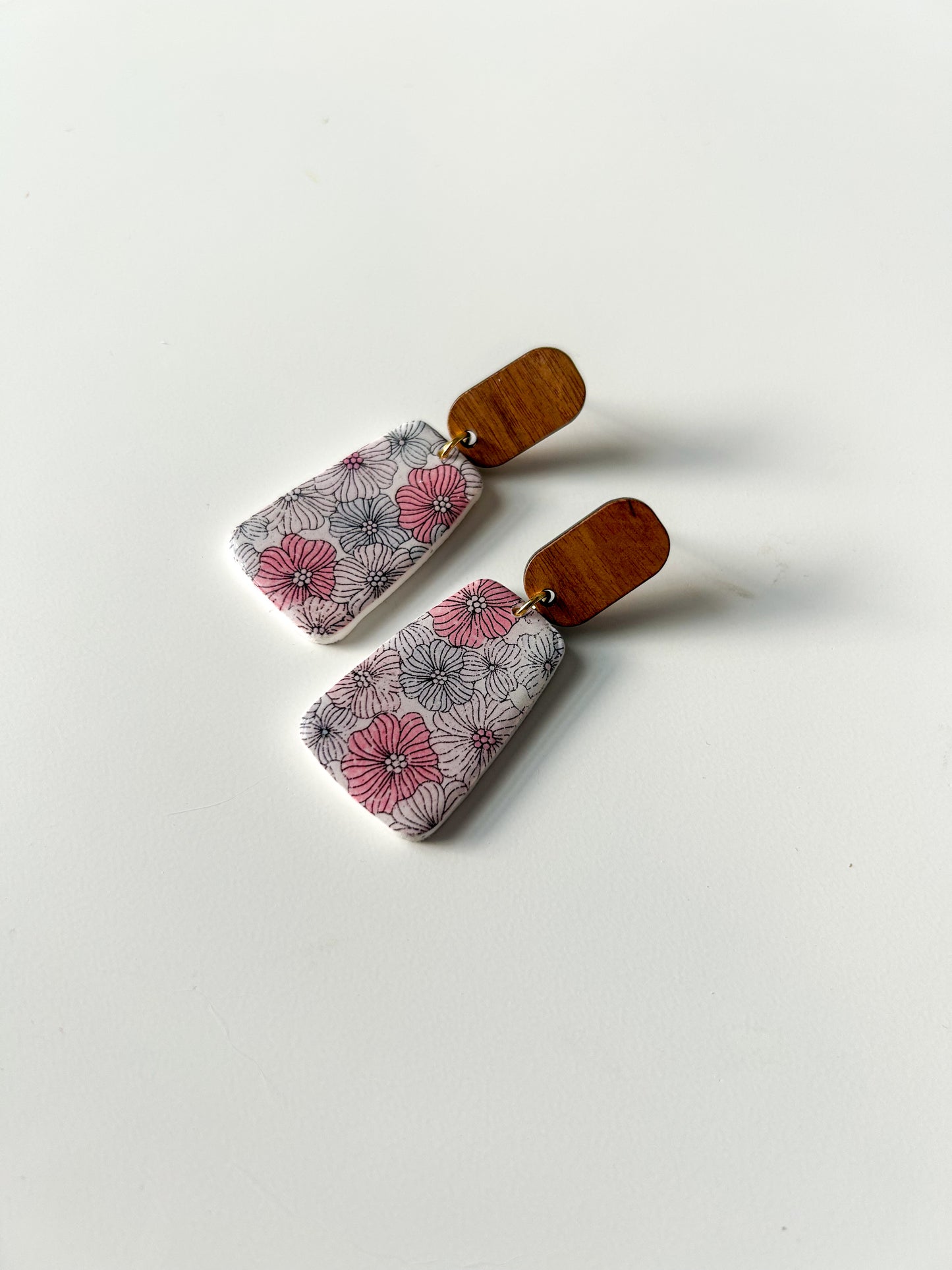 Scalloped Flower Print Drop Dangles