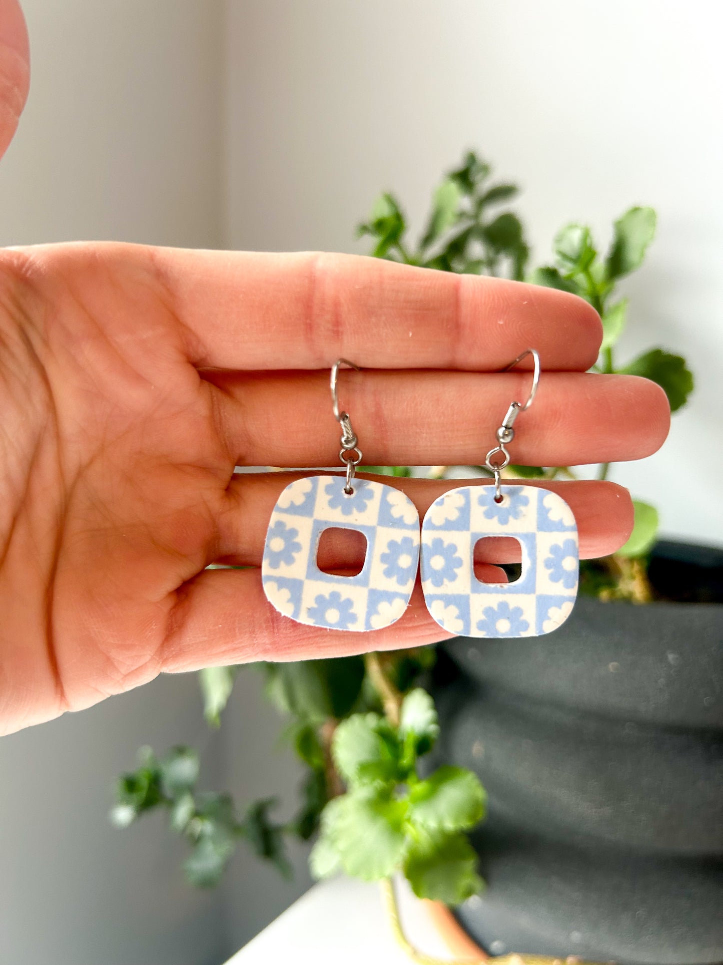 Blue Retro Flower Squares