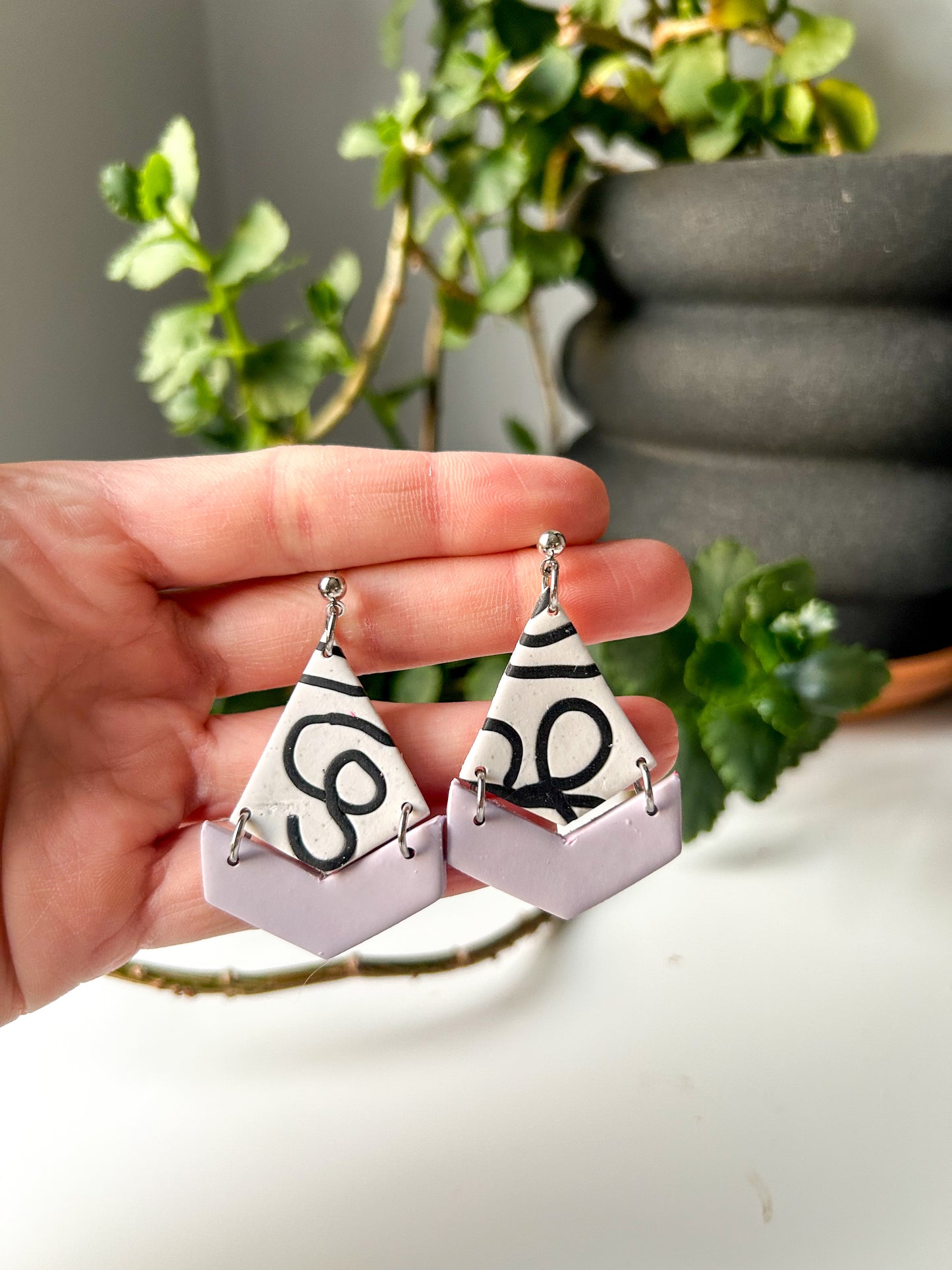 Swirly Kite Dangles