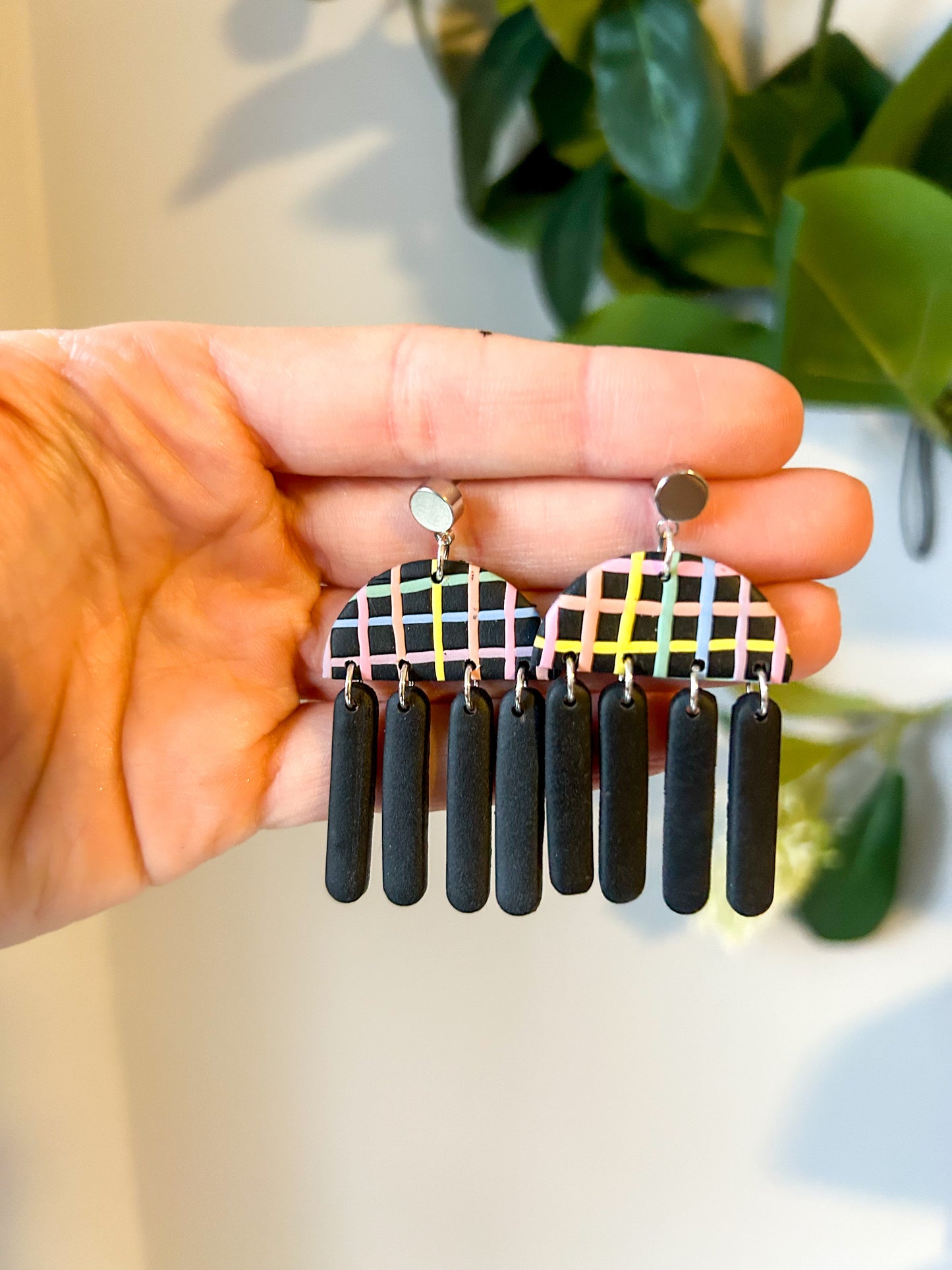 Rainbow Grid Fringe Drops