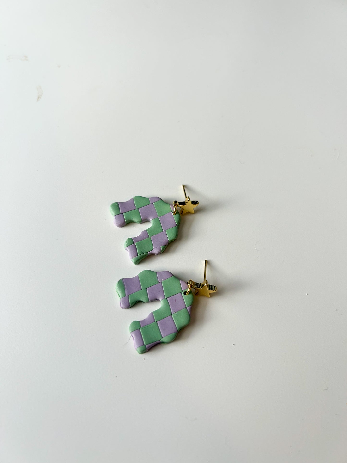Star Top Checker Squiggle Dangles