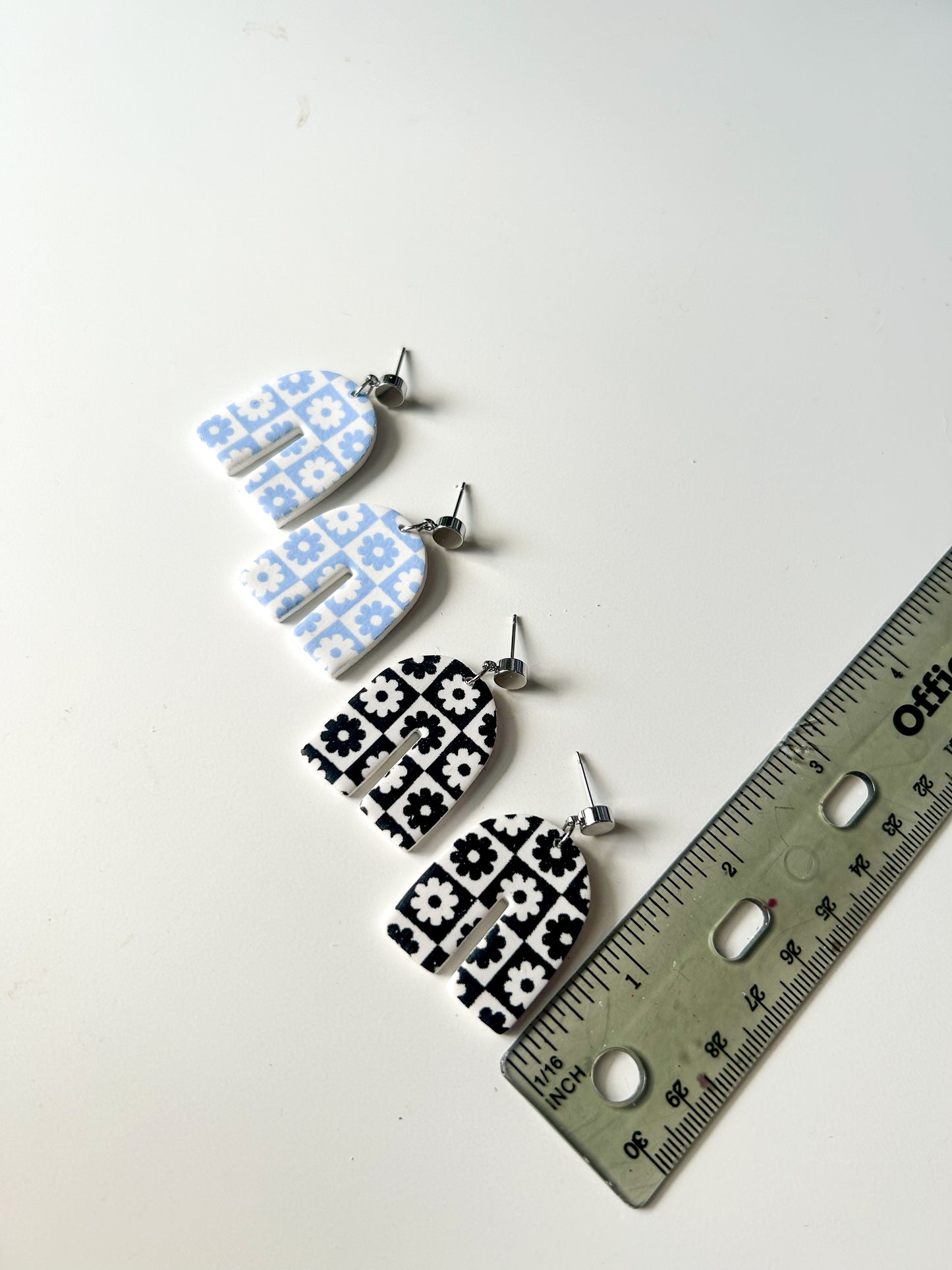Retro Checker Flower Arches