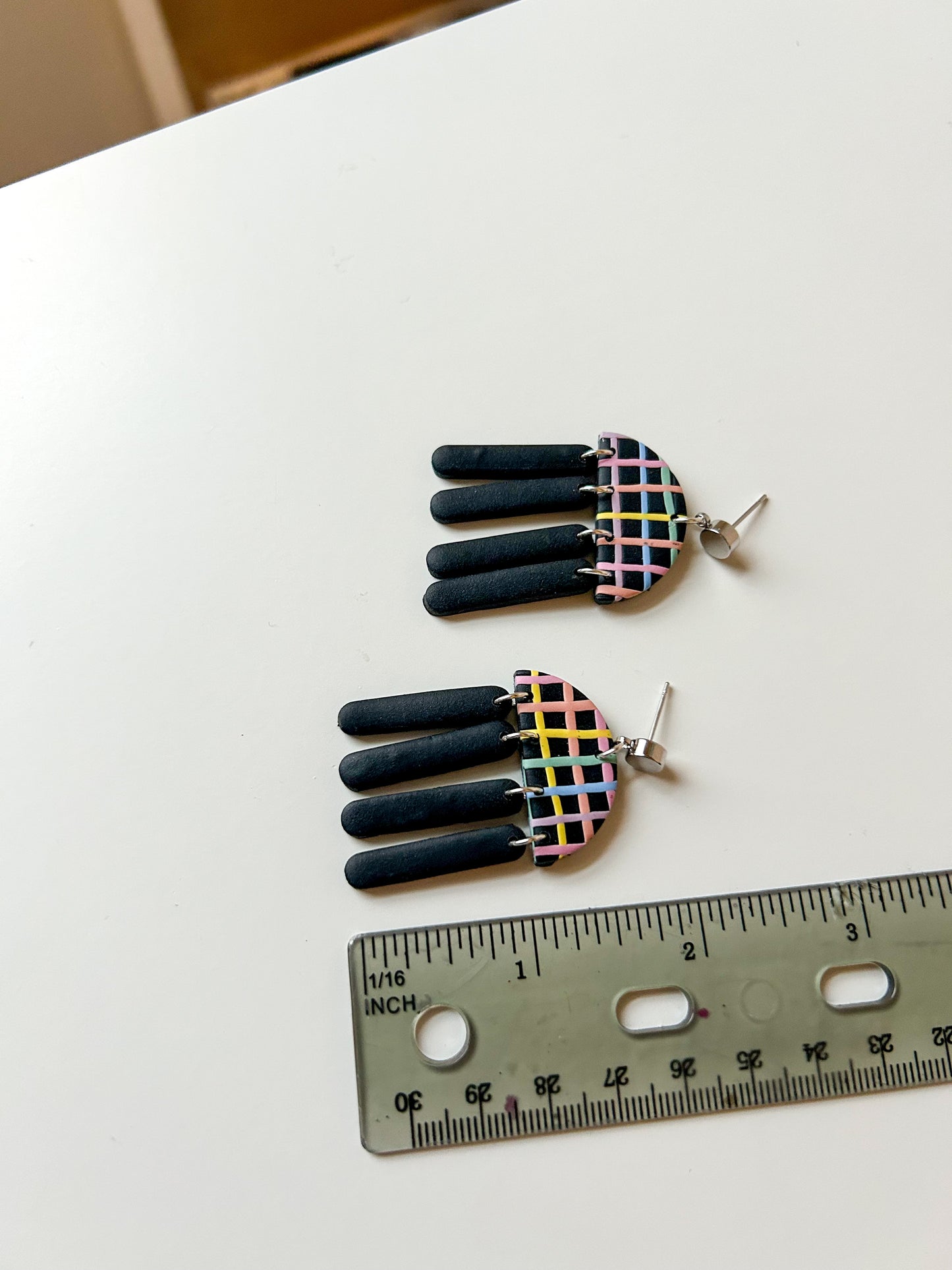 Rainbow Grid Fringe Drops