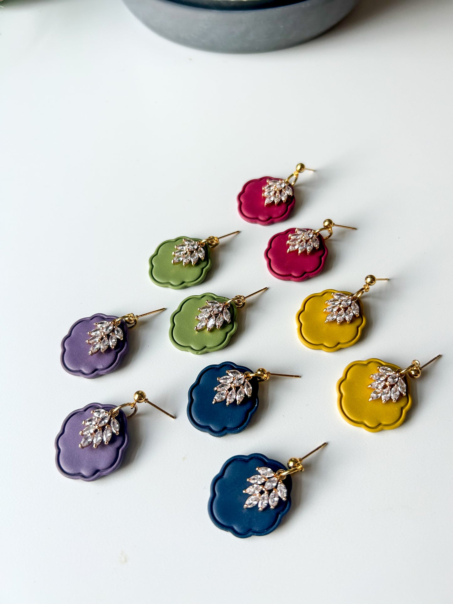 “Sparkly Day Leaves”