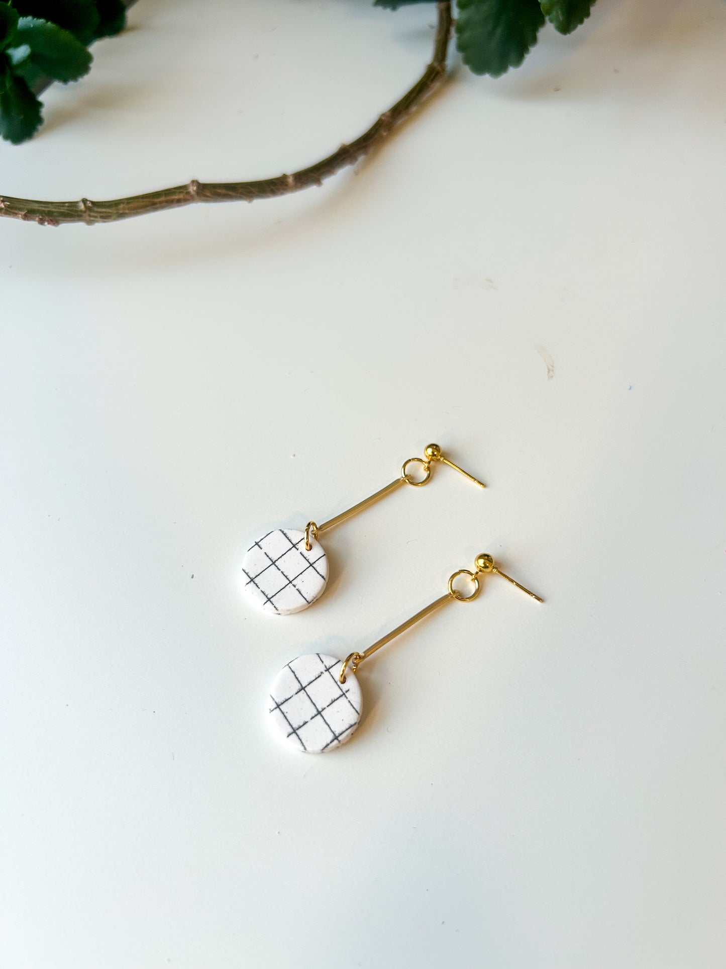 Grid Long Drop Dangles