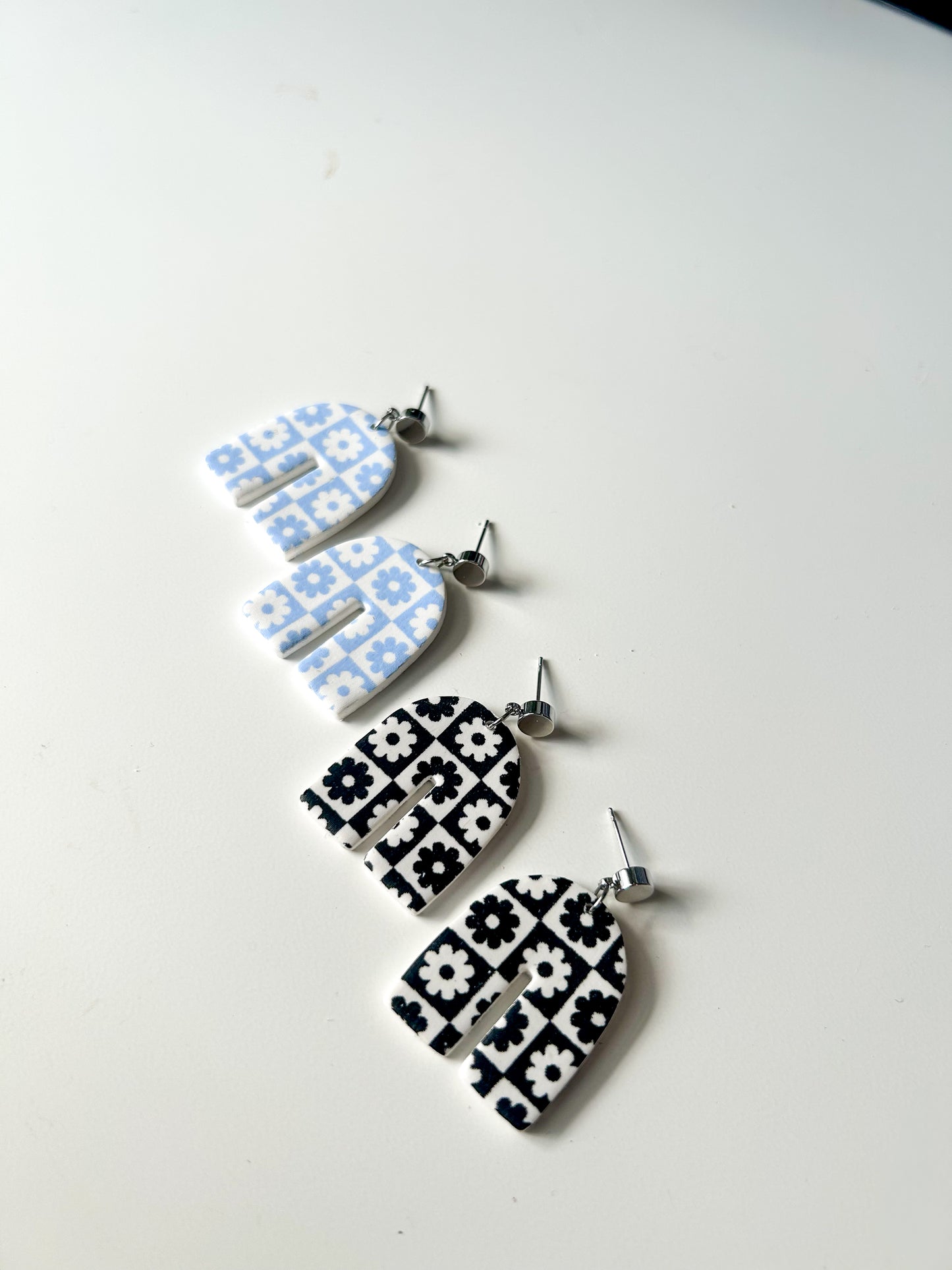 Retro Checker Flower Arches