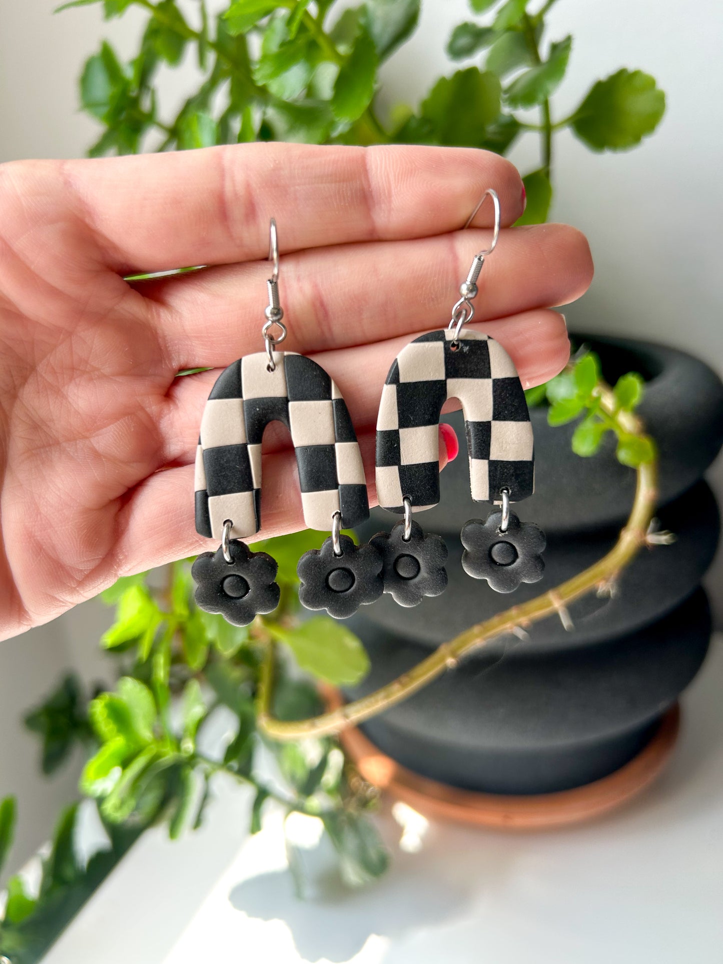 Flower Dangle Arches