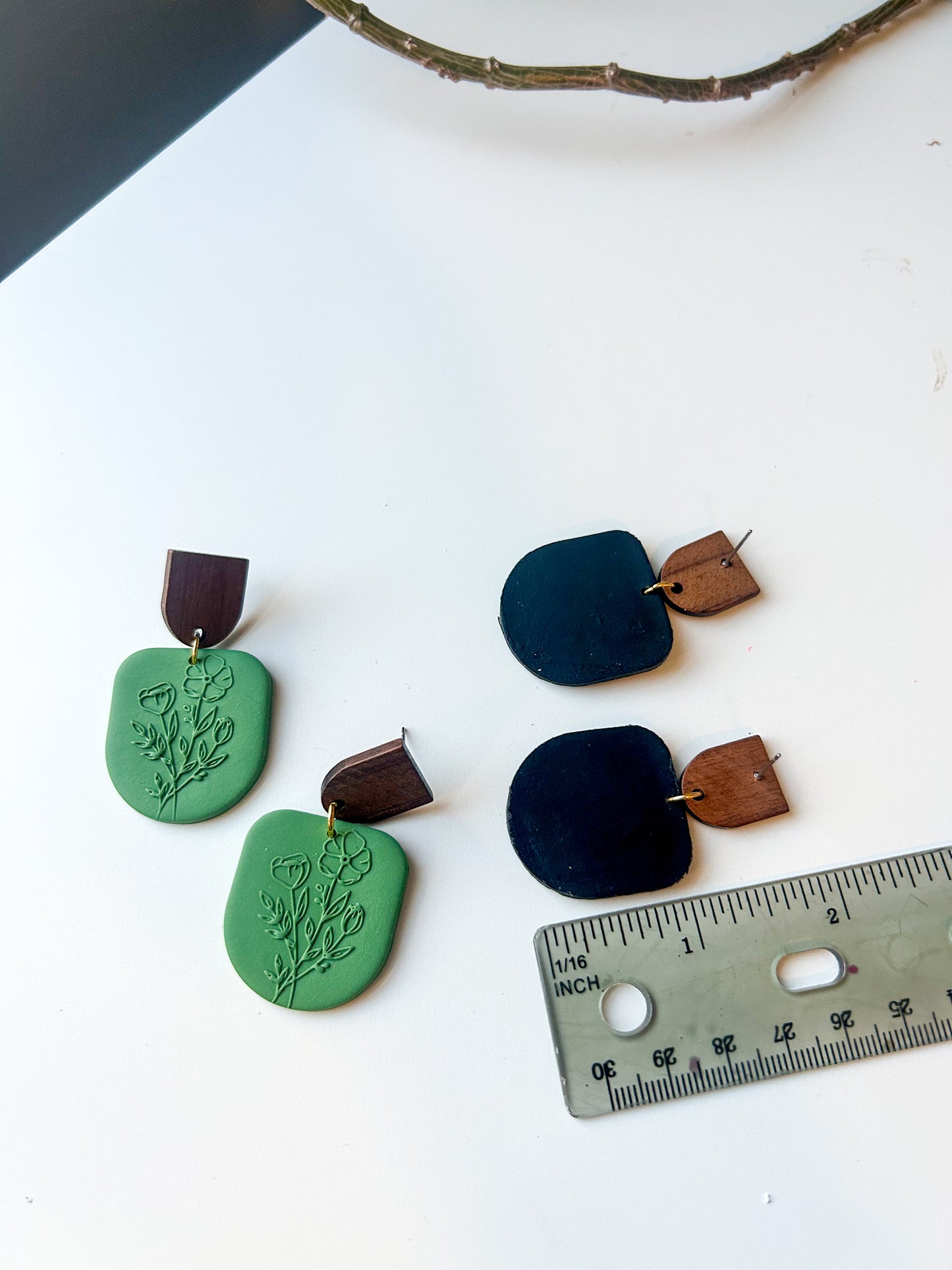 Wooden Top Textured Scoop Dangles