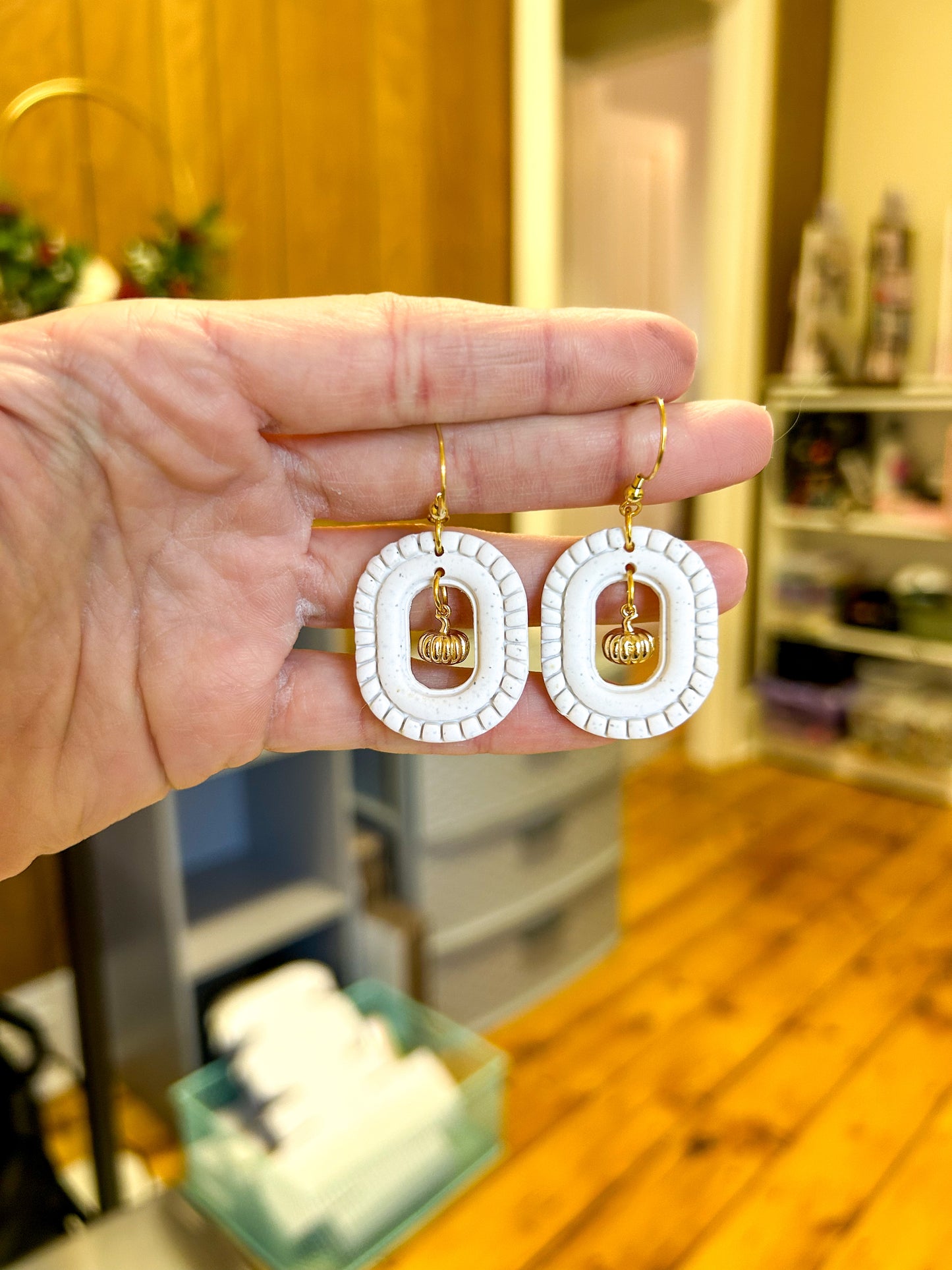 Scallop Frame Cutout Dangles