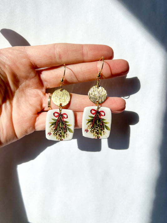 Boughs of Holly Dangles