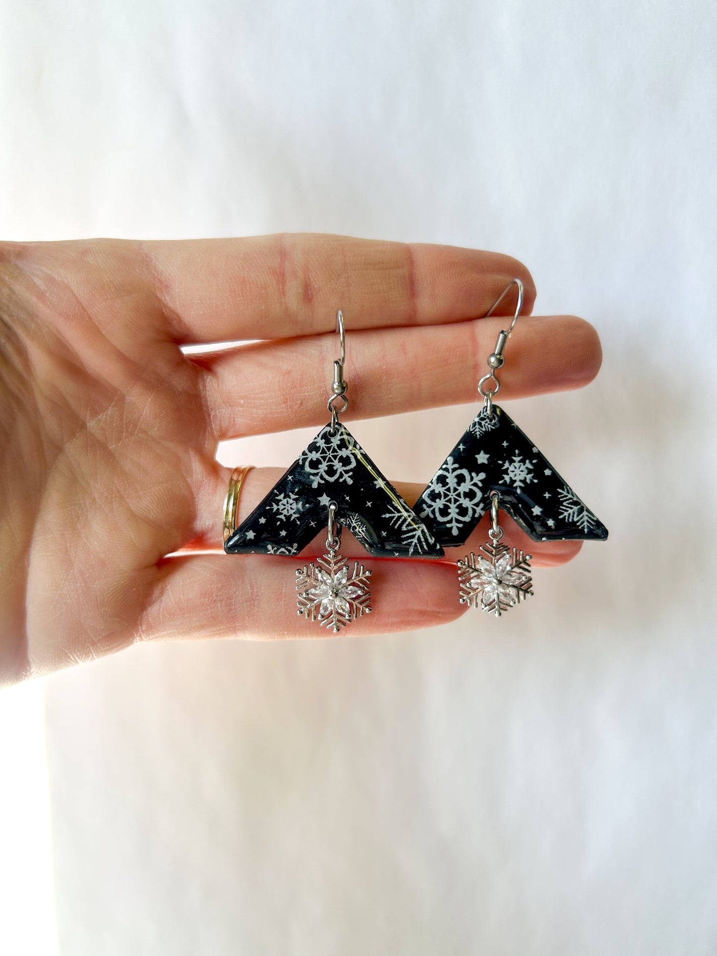 Snowflake Amelia Dangles