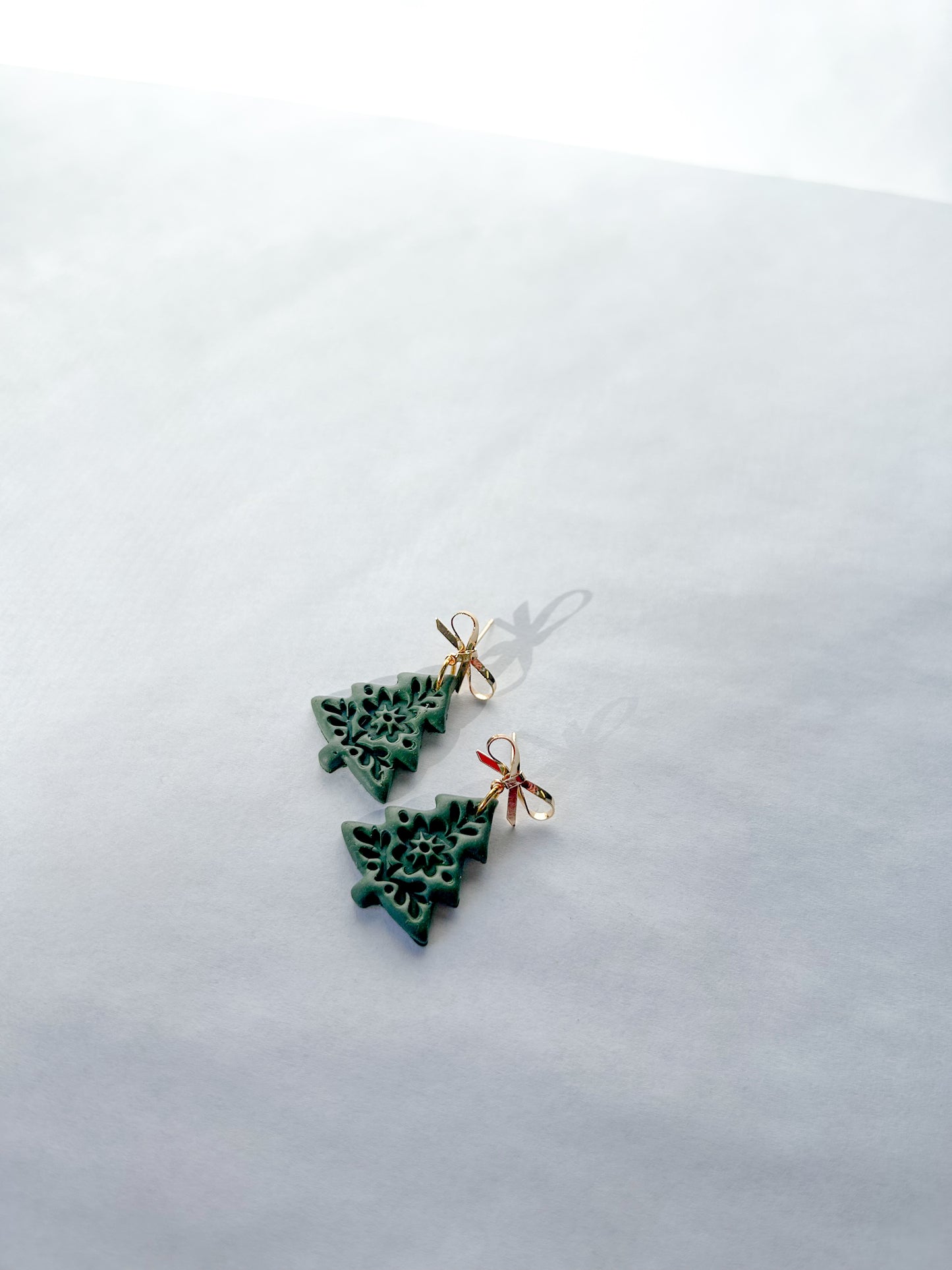 Ornate Tree Bow Top Dangles