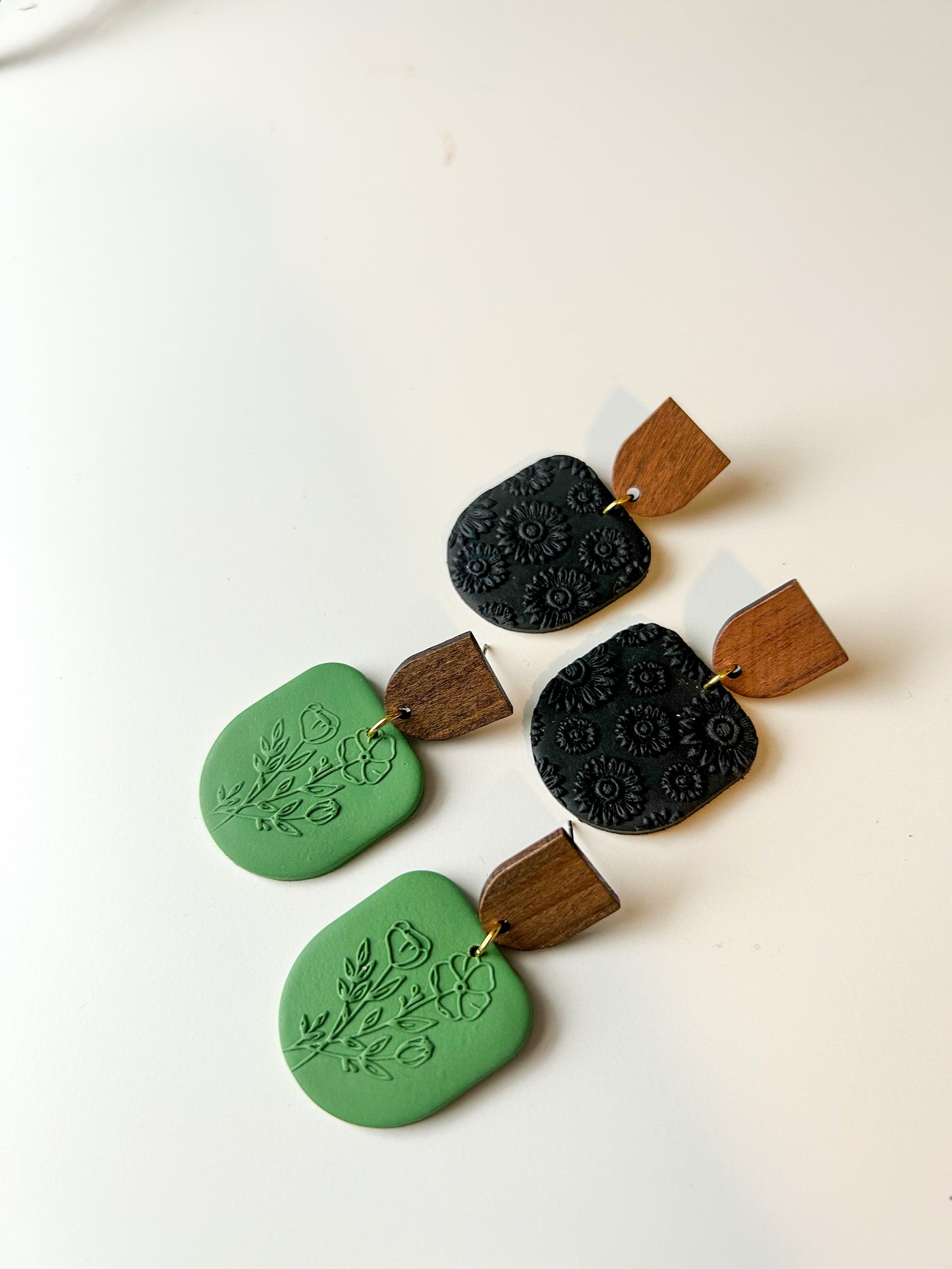 Wooden Top Textured Scoop Dangles