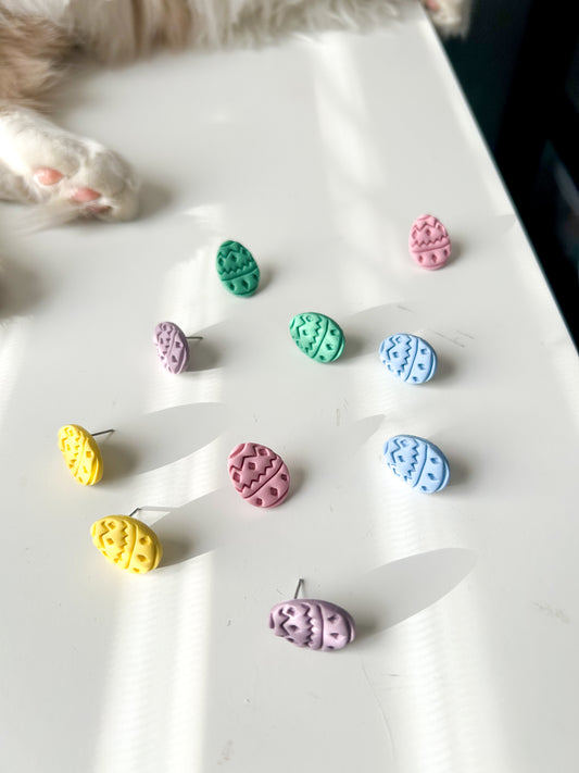 Large Textured Egg Studs