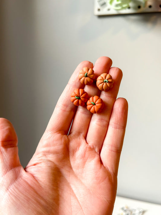 Large 3D Pumpkin Studs