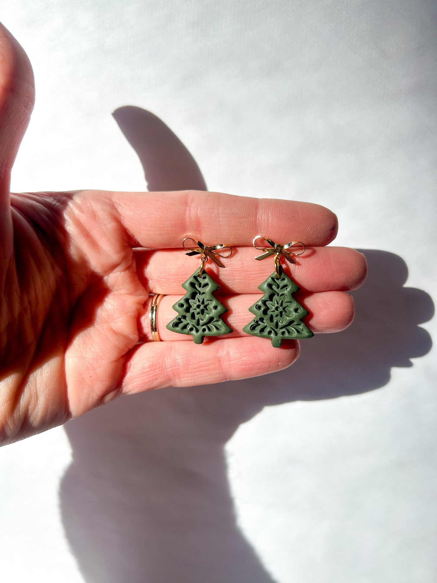 Ornate Tree Bow Top Dangles